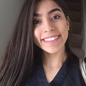 Meet your Posher, Alexis